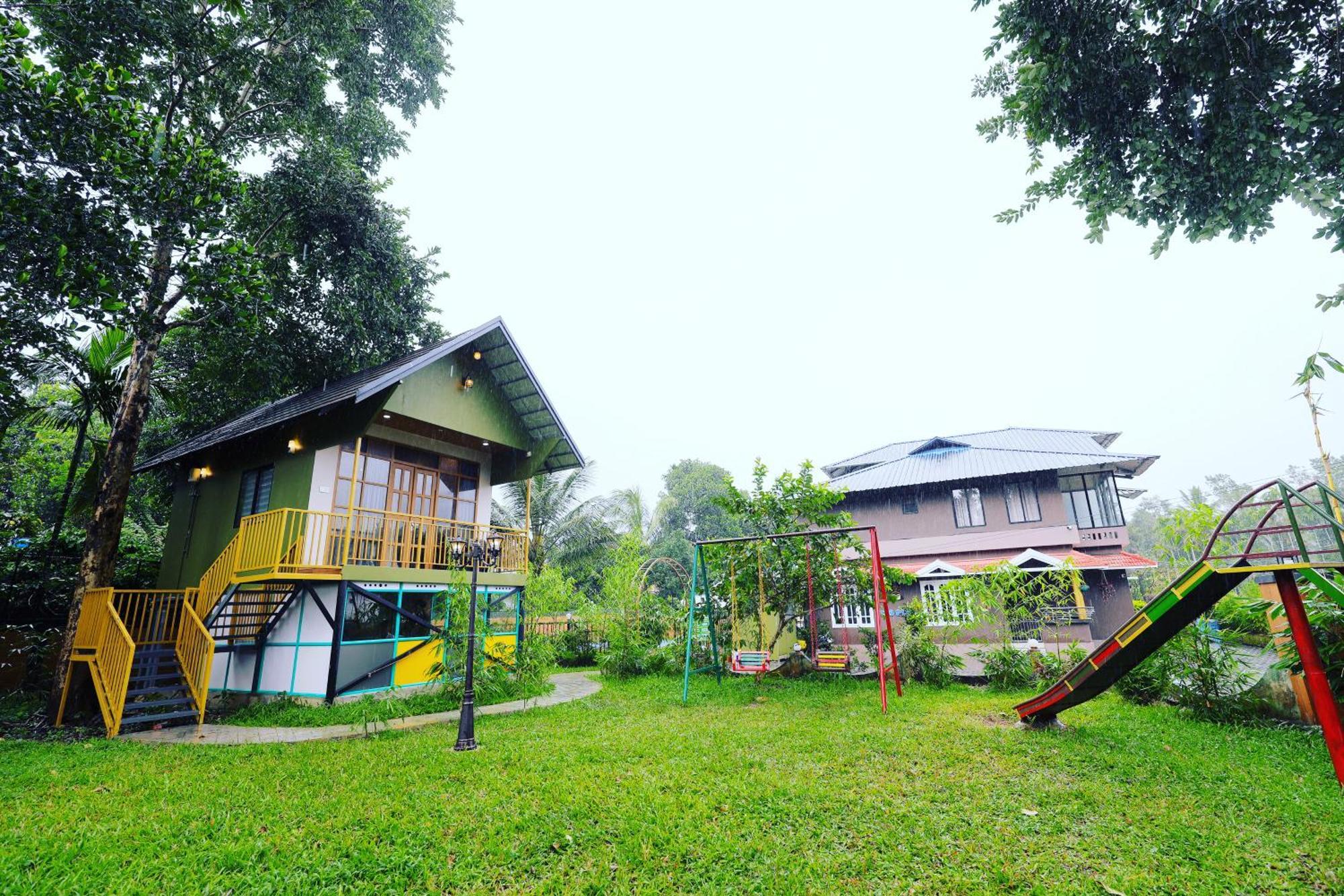 Sky Blue Homestay With Pool Vythiri Eksteriør billede